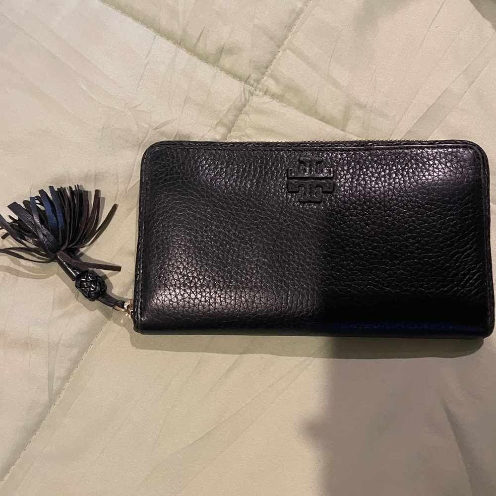 Tory Burch Black Leather Wallet